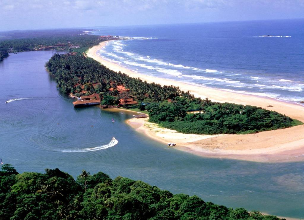 Sri Lanka Travel to Bentota / Kosgoda