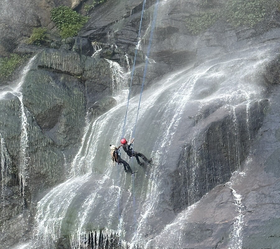 Waterfall Abseiling in Sri Lanka